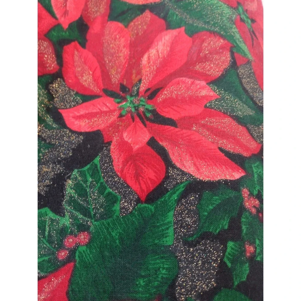 Christmas‎ Poinsettia Table Runner 70